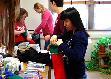 Campus community reaches out at Christmas time